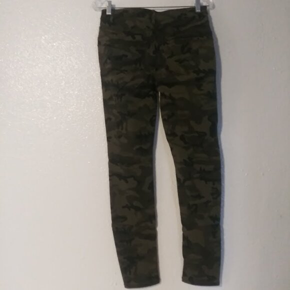 Joe Boxer women's size 7 camo skinny pants - Picture 4 of 13